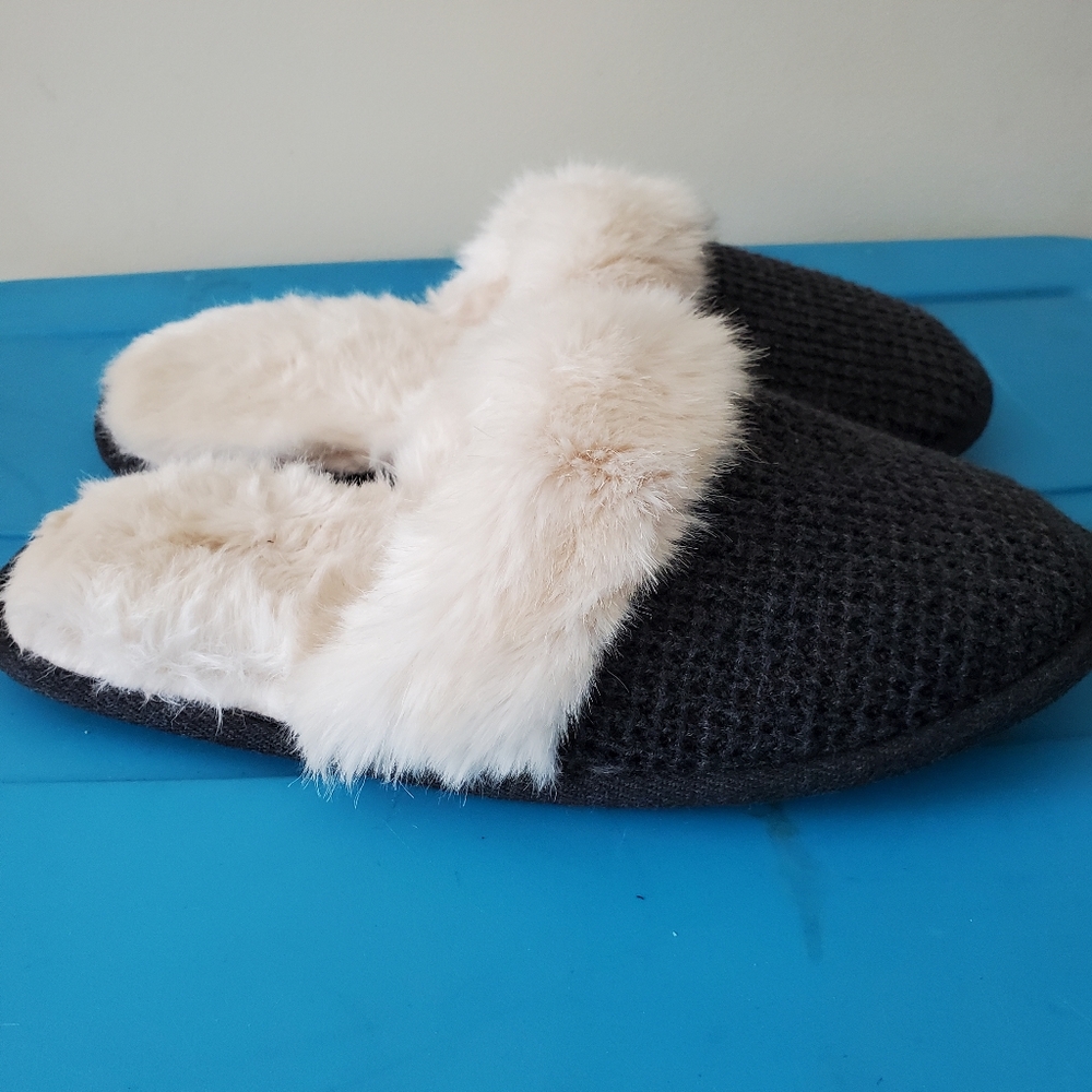 VS SLIPPERS
